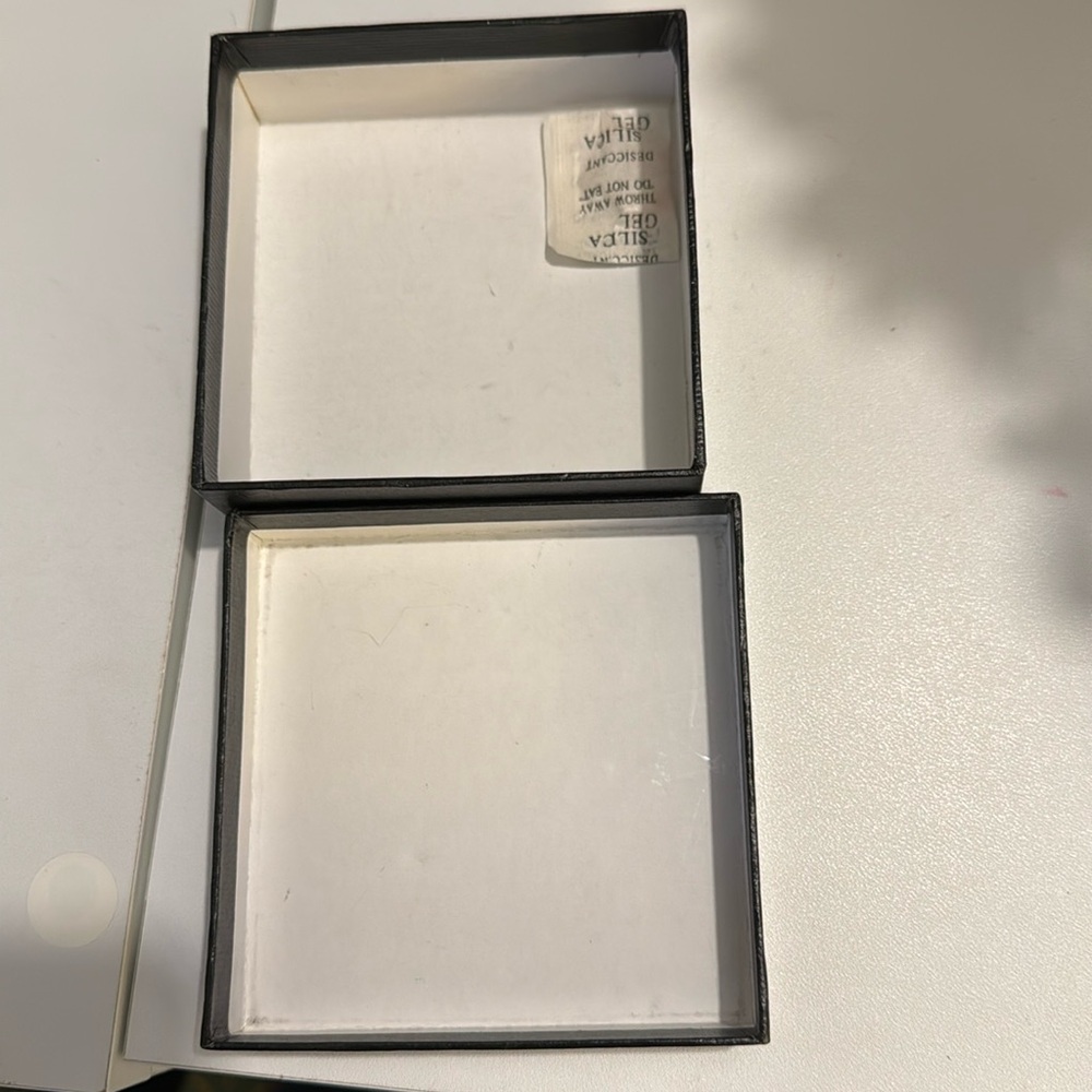Fendi empty box - Picture 2 of 7